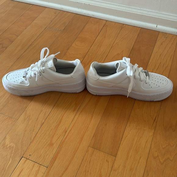 Air Force 1’s platform women’s size 8 - Picture 5 of 5
